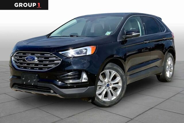 2022 Ford Edge Titanium