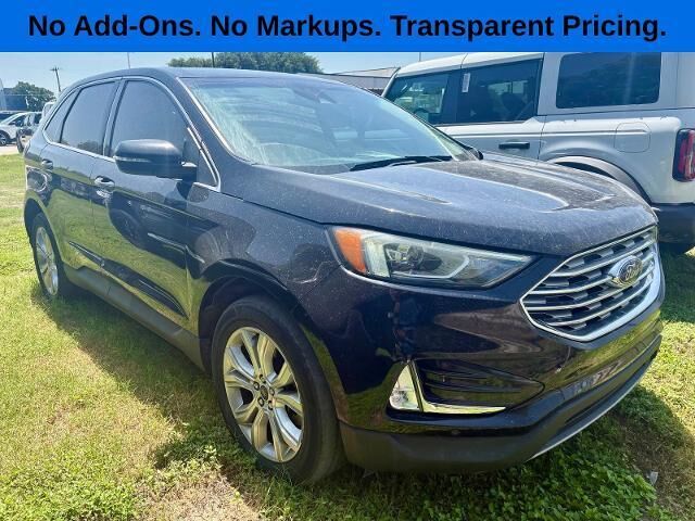 2022 Ford Edge Titanium