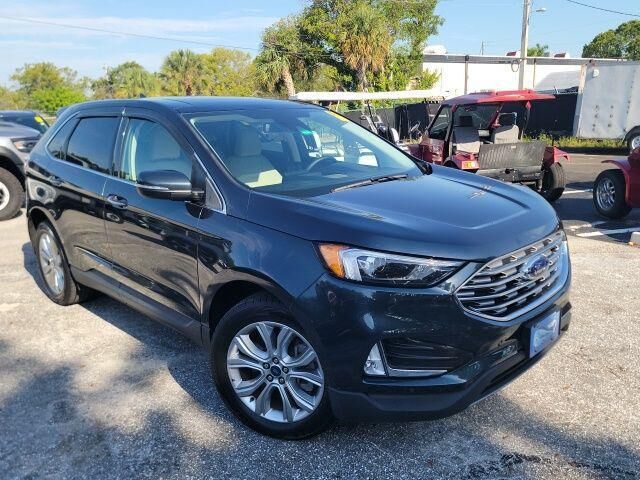 2022 Ford Edge Titanium