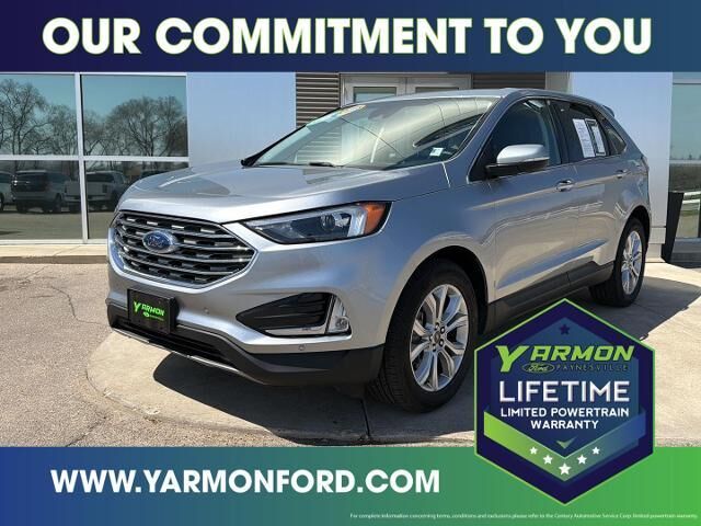 2024 Ford Edge Titanium
