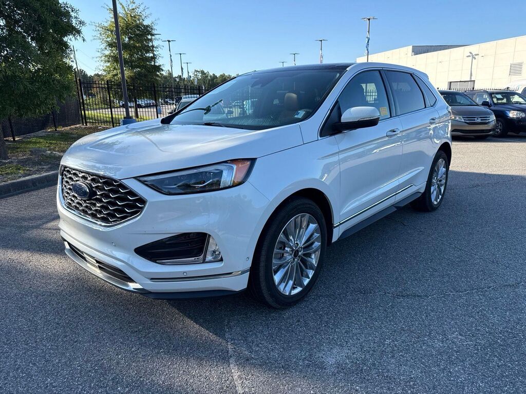 2024 Ford Edge Titanium — photo 1 of 13