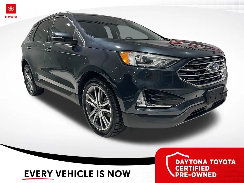 2022 Ford Edge Titanium — photo 1 of 13