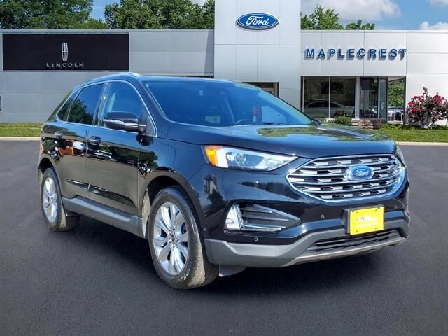 2023 Ford Edge Titanium — photo 1 of 1