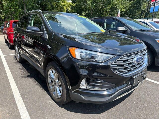 2023 Ford Edge Titanium
