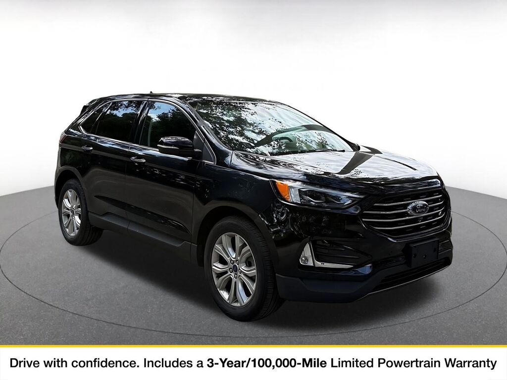 2022 Ford Edge Titanium — photo 1 of 11