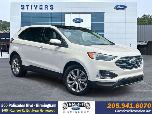 2022 Ford Edge Titanium — photo 1 of 2