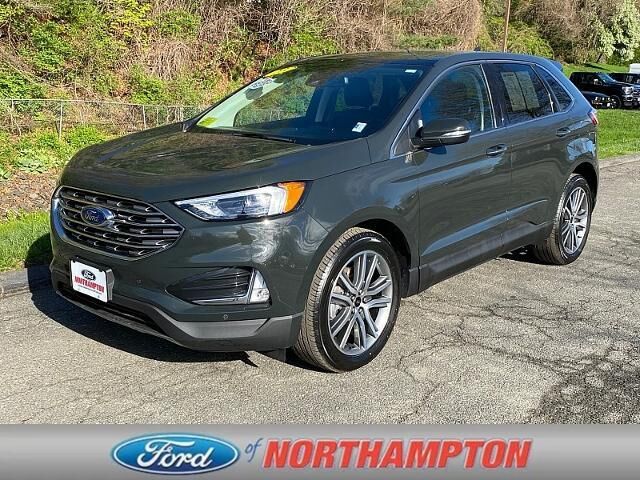 2023 Ford Edge Titanium