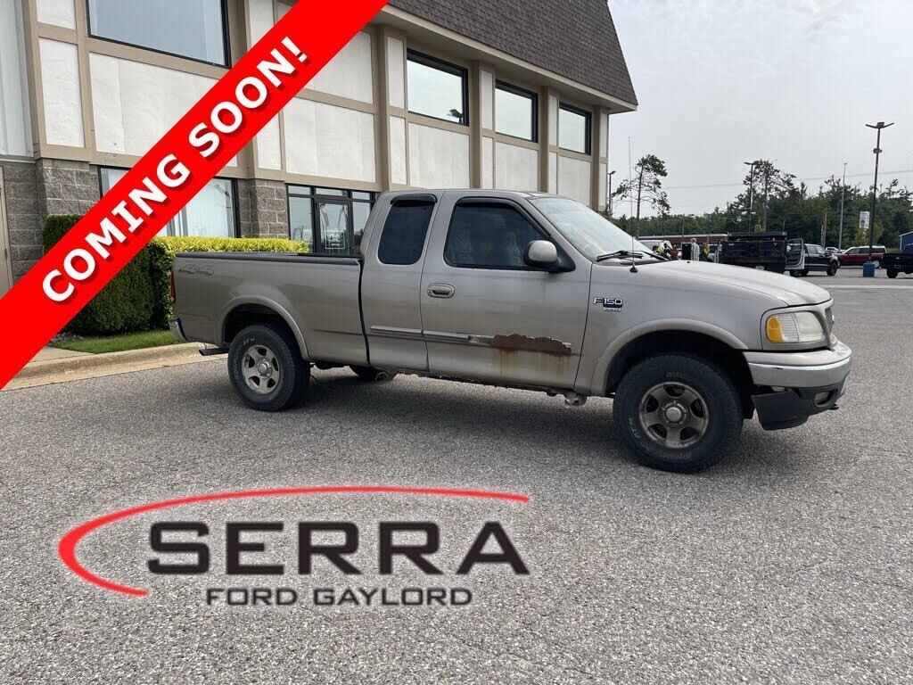2003 Ford F-150 XL — photo 1 of 1