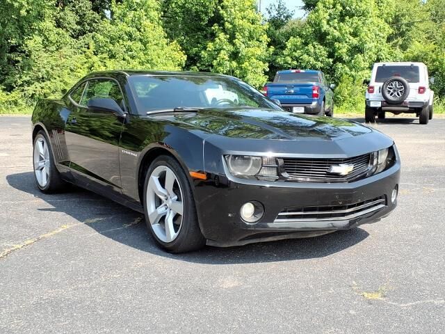 2011 Chevrolet Camaro LT — photo 1 of 13