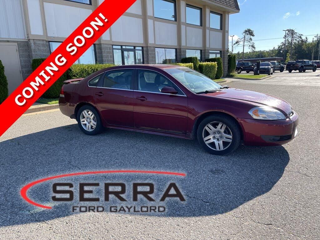 2011 Chevrolet Impala LT — photo 1 of 1