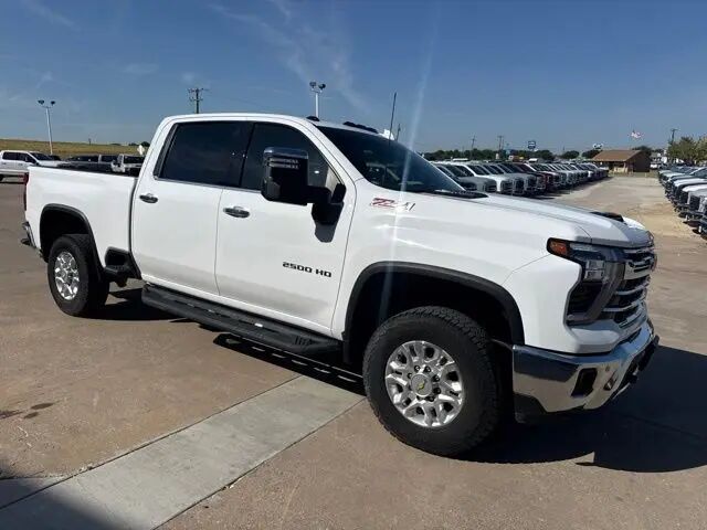 2025 Chevrolet Silverado 2500HD LTZ — photo 1 of 13