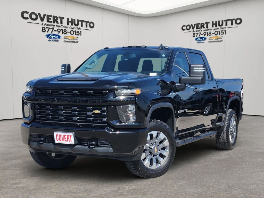 2023 Chevrolet Silverado 2500HD Custom — photo 1 of 16