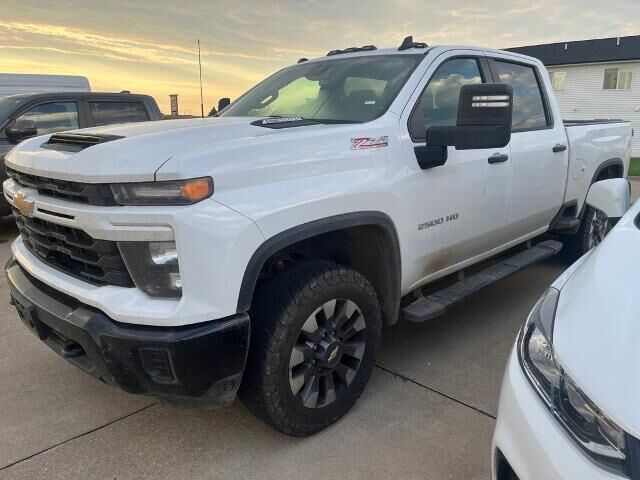 2024 Chevrolet Silverado 2500HD Custom