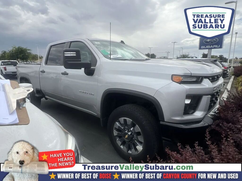 2023 Chevrolet Silverado 2500HD Custom — photo 1 of 3