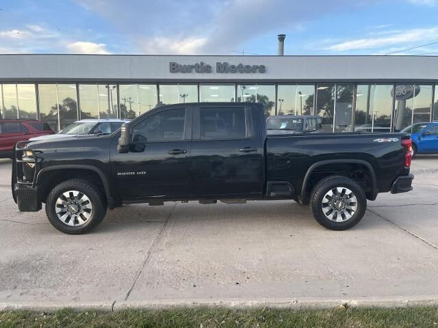 2022 Chevrolet Silverado 2500HD Custom