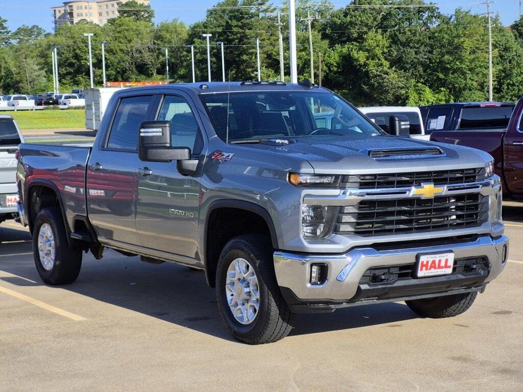 2024 Chevrolet Silverado 2500HD LT — photo 1 of 26