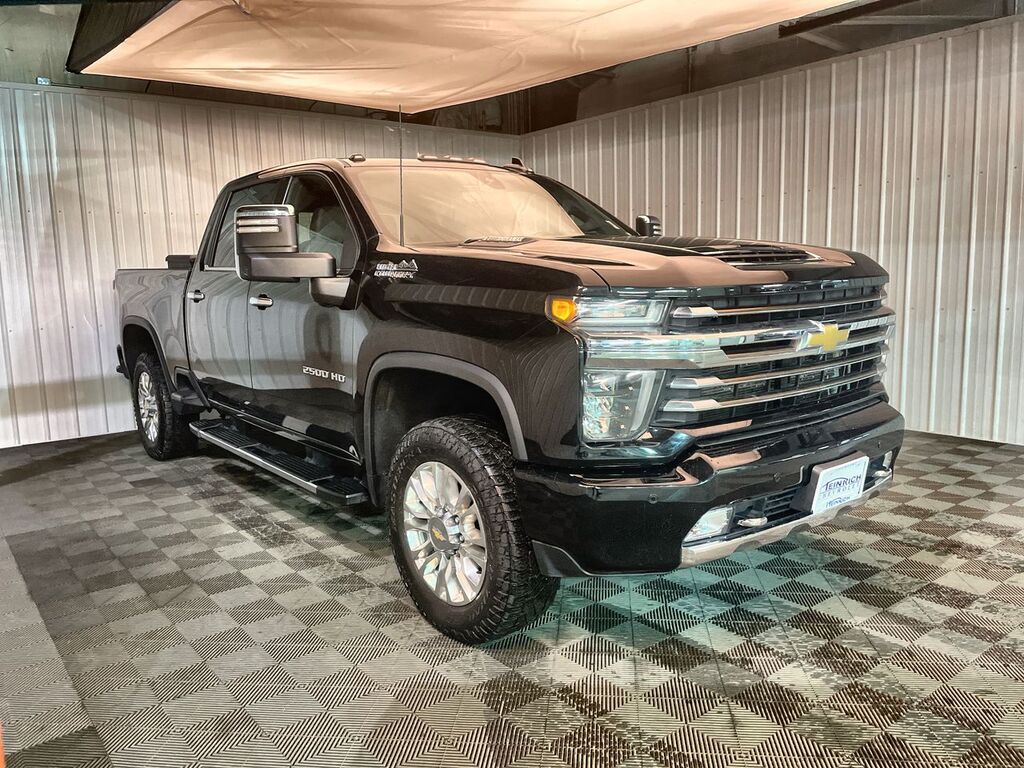 2022 Chevrolet Silverado 2500HD High Country — photo 1 of 7