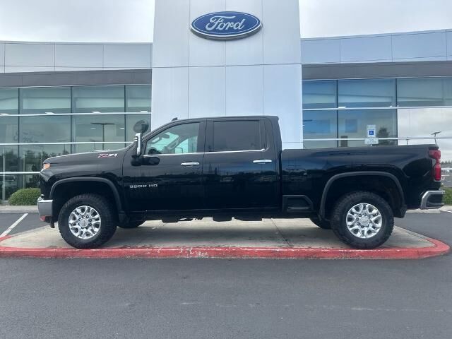 2022 Chevrolet Silverado 3500HD LTZ