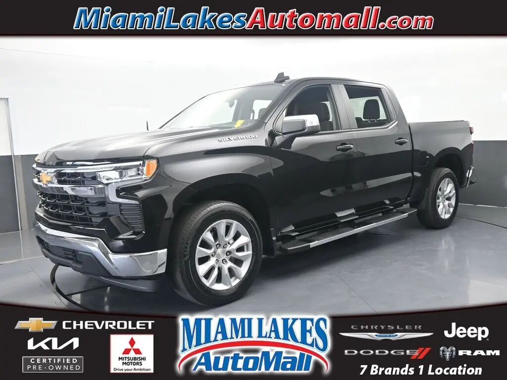 2024 Chevrolet Silverado 1500 LT — photo 1 of 13