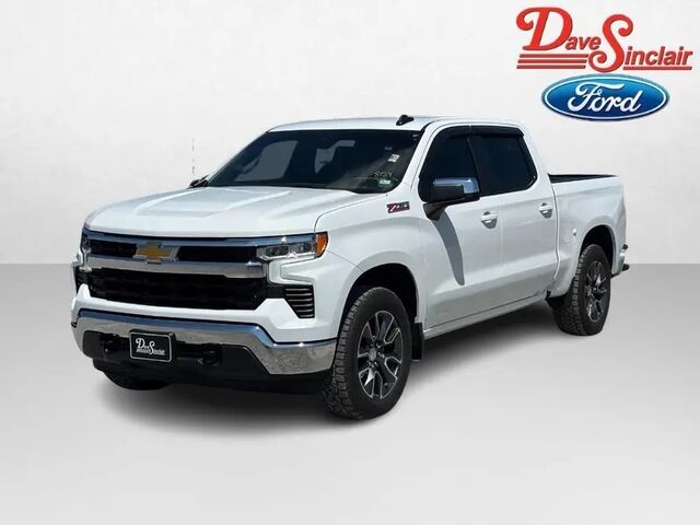 2023 Chevrolet Silverado 1500 LT — photo 1 of 13