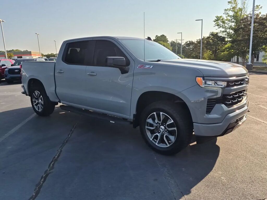 2024 Chevrolet Silverado 1500 RST — photo 1 of 13