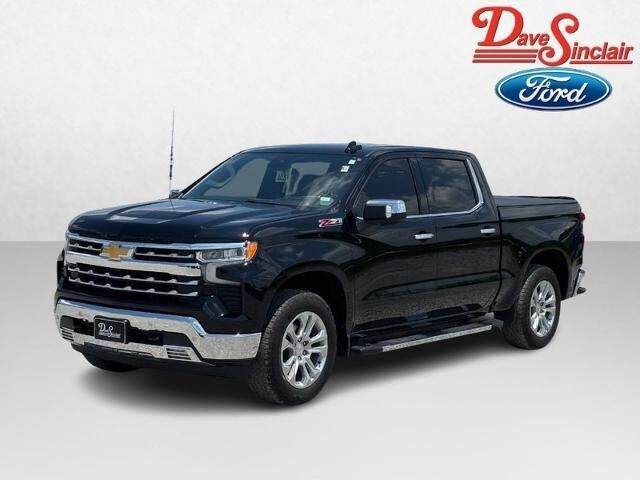 2024 Chevrolet Silverado 1500 LTZ — photo 1 of 13
