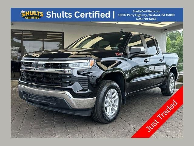 2025 Chevrolet Silverado 1500 LT — photo 1 of 13