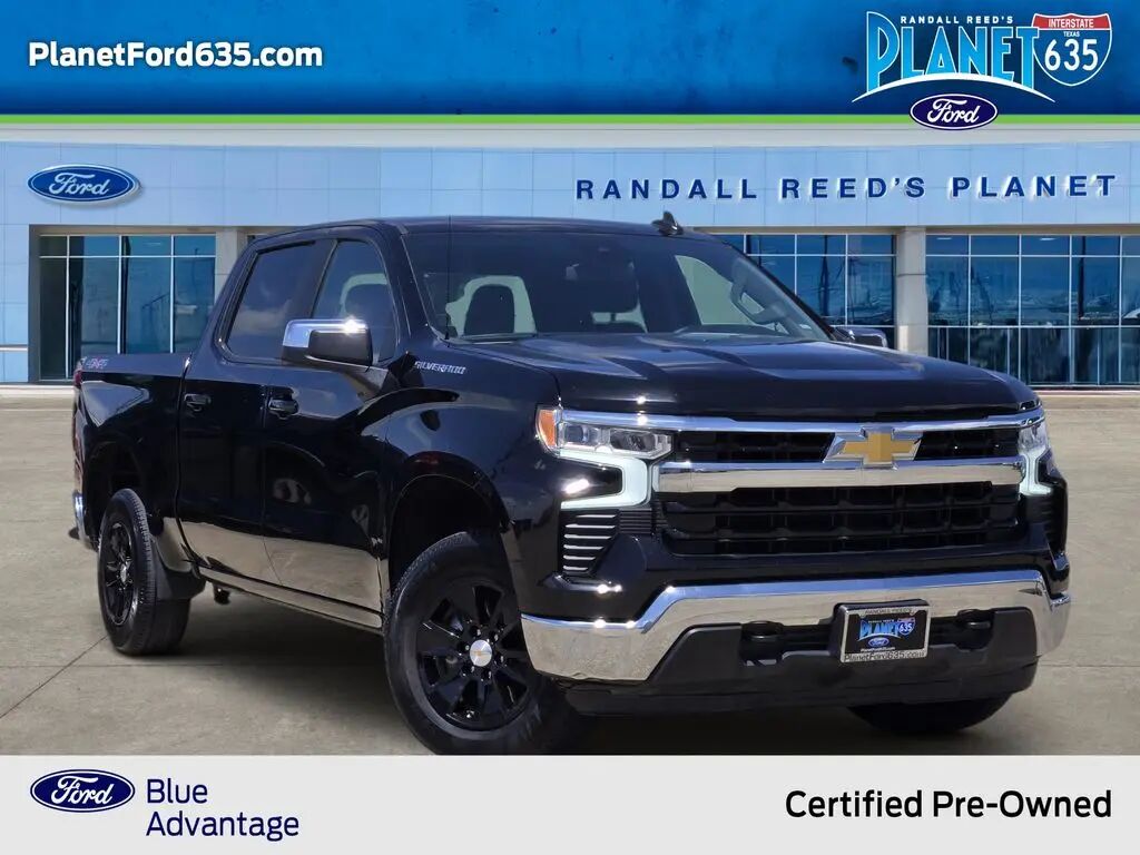 2025 Chevrolet Silverado 1500 LT — photo 1 of 10