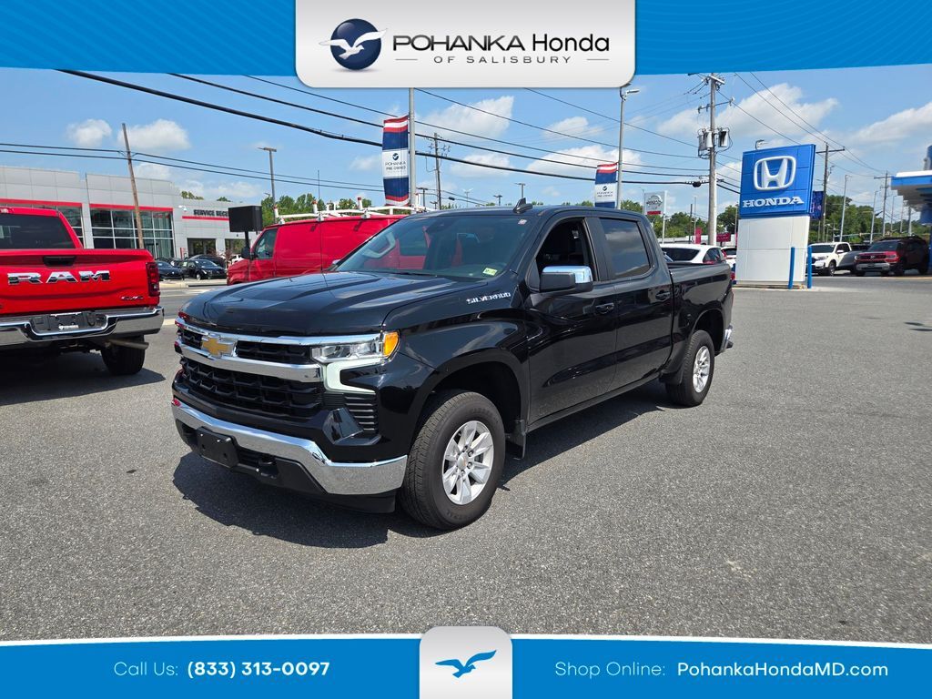 2025 Chevrolet Silverado 1500 LT — photo 1 of 12