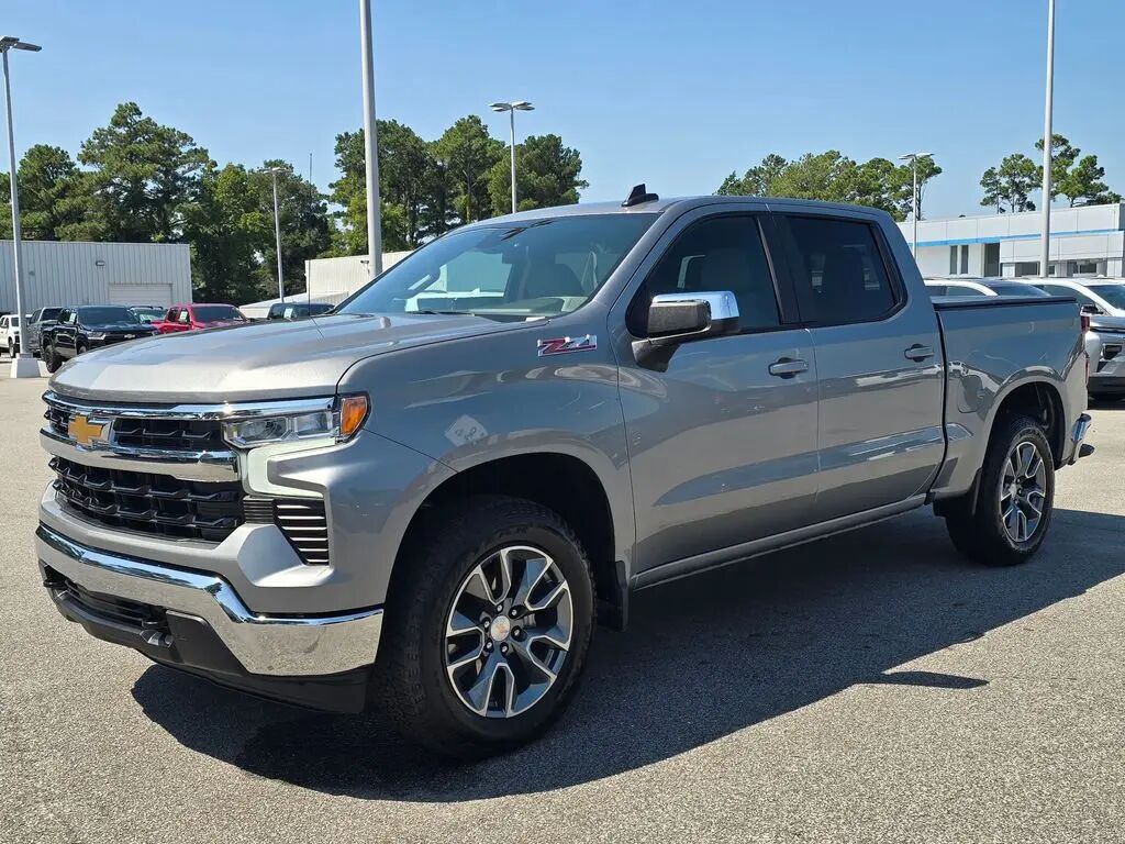 2026 Chevrolet Silverado 1500 LT — photo 1 of 13