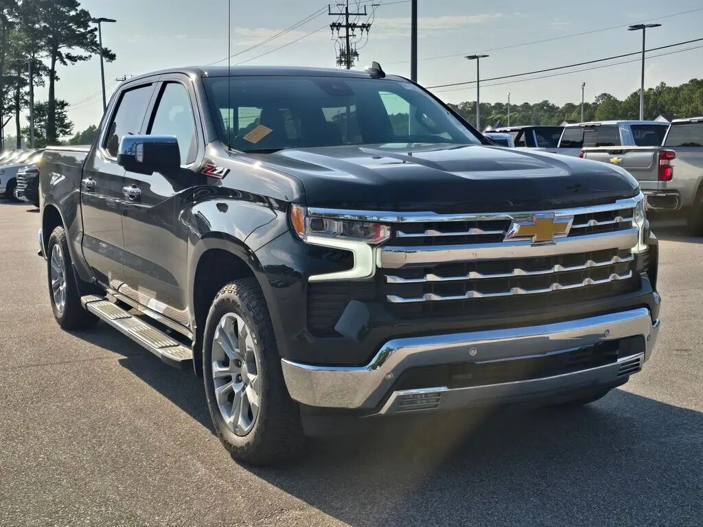 2025 Chevrolet Silverado 1500 LTZ — photo 1 of 13