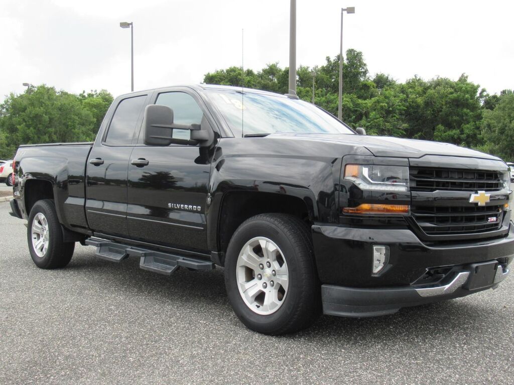 2018 Chevrolet Silverado 1500 LT — photo 1 of 13