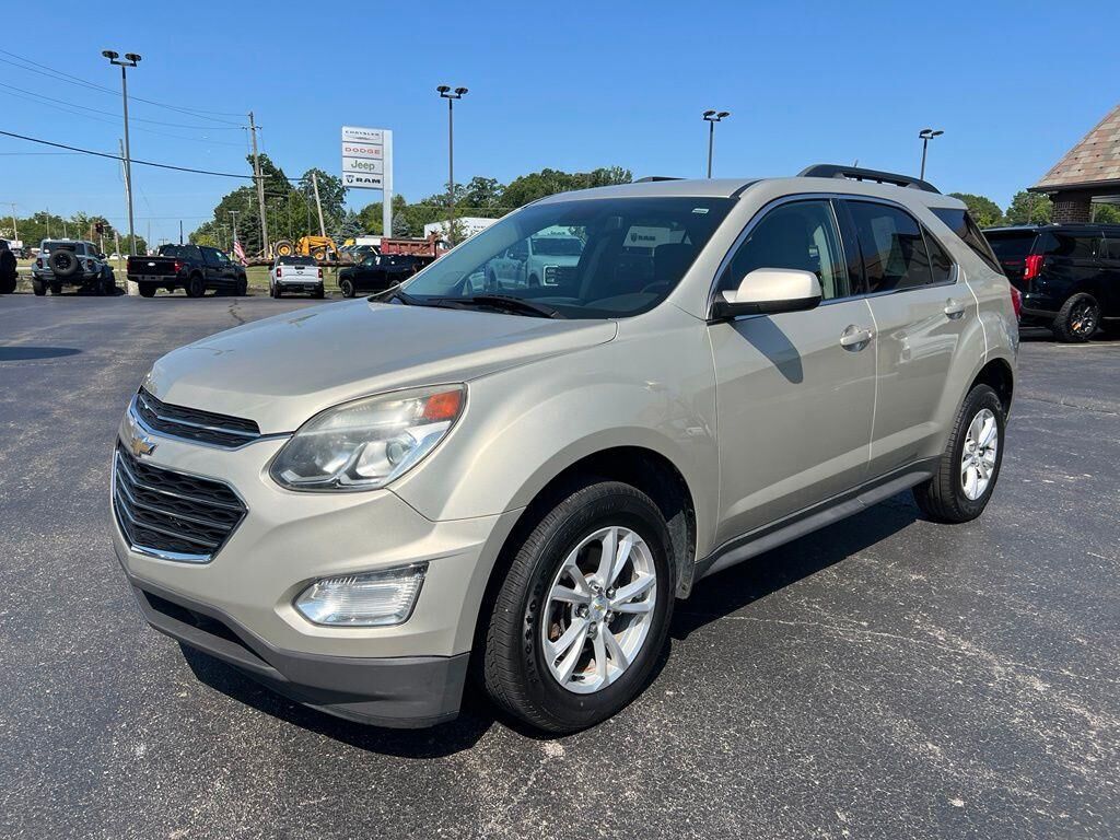 2016 Chevrolet Equinox LT — photo 1 of 2