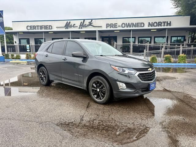 2021 Chevrolet Equinox LS — photo 1 of 13