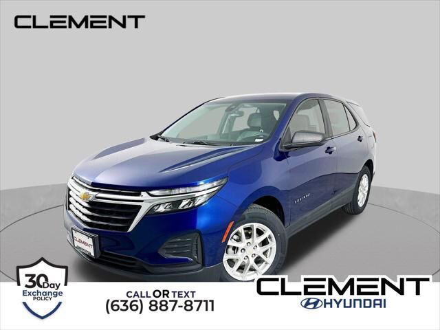 2022 Chevrolet Equinox LS — photo 1 of 13