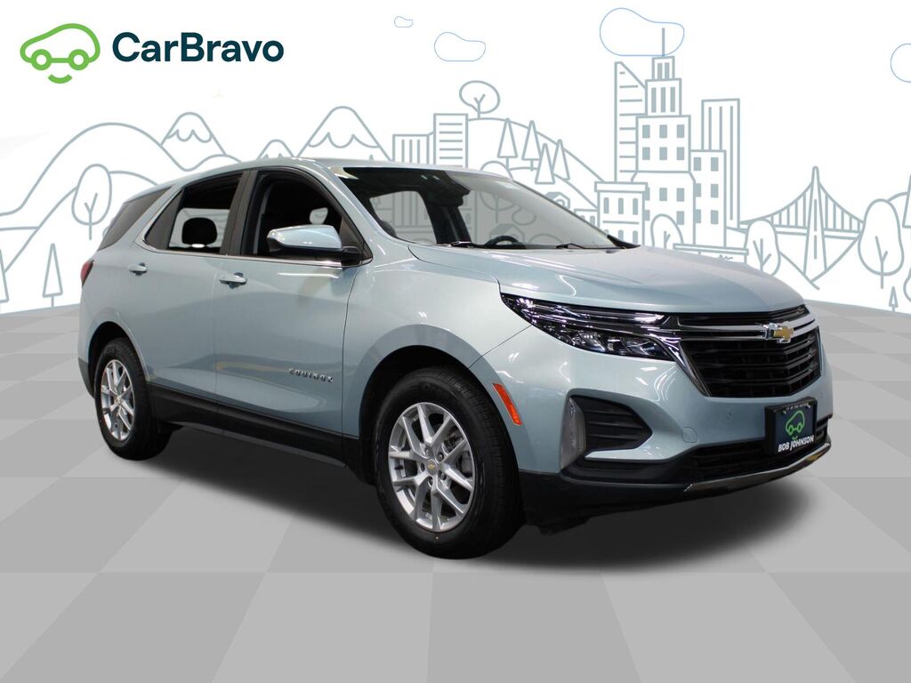 2022 Chevrolet Equinox LT — photo 1 of 7
