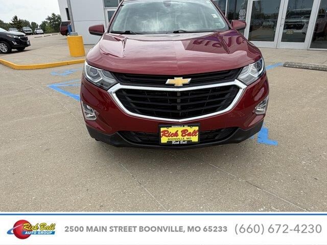 2019 Chevrolet Equinox LT — photo 1 of 12