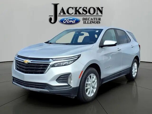 2022 Chevrolet Equinox LT — photo 1 of 12