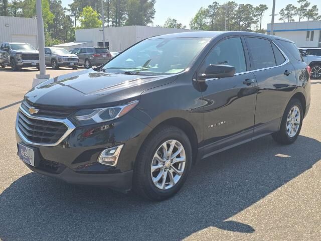 2020 Chevrolet Equinox LT — photo 1 of 1