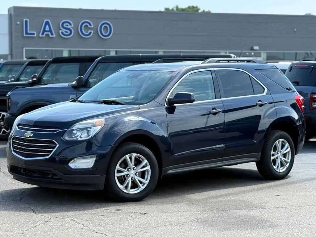 2017 Chevrolet Equinox LT — photo 1 of 13