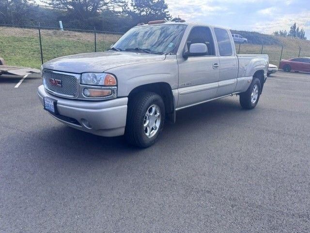 2004 GMC Sierra 1500 Denali
