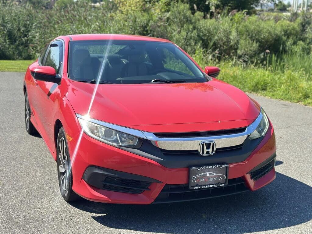 2016 Honda Civic LX — photo 1 of 1