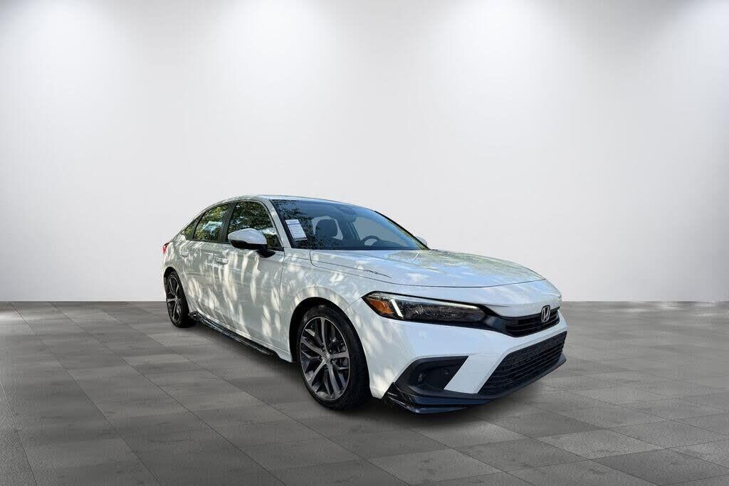 2024 Honda Civic Touring — photo 1 of 1