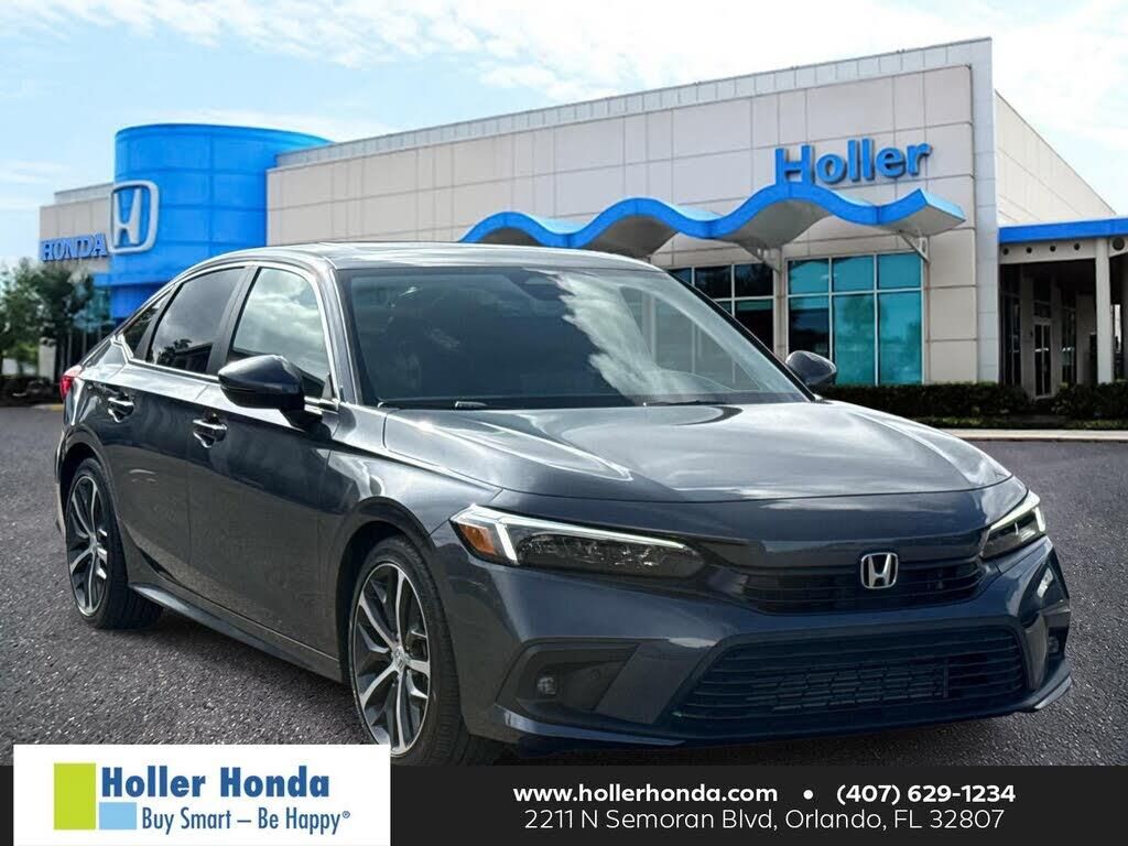 2024 Honda Civic Touring — photo 1 of 1