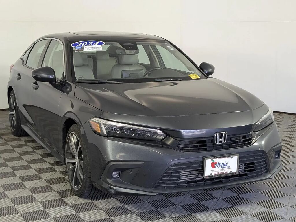2024 Honda Civic Touring — photo 1 of 13