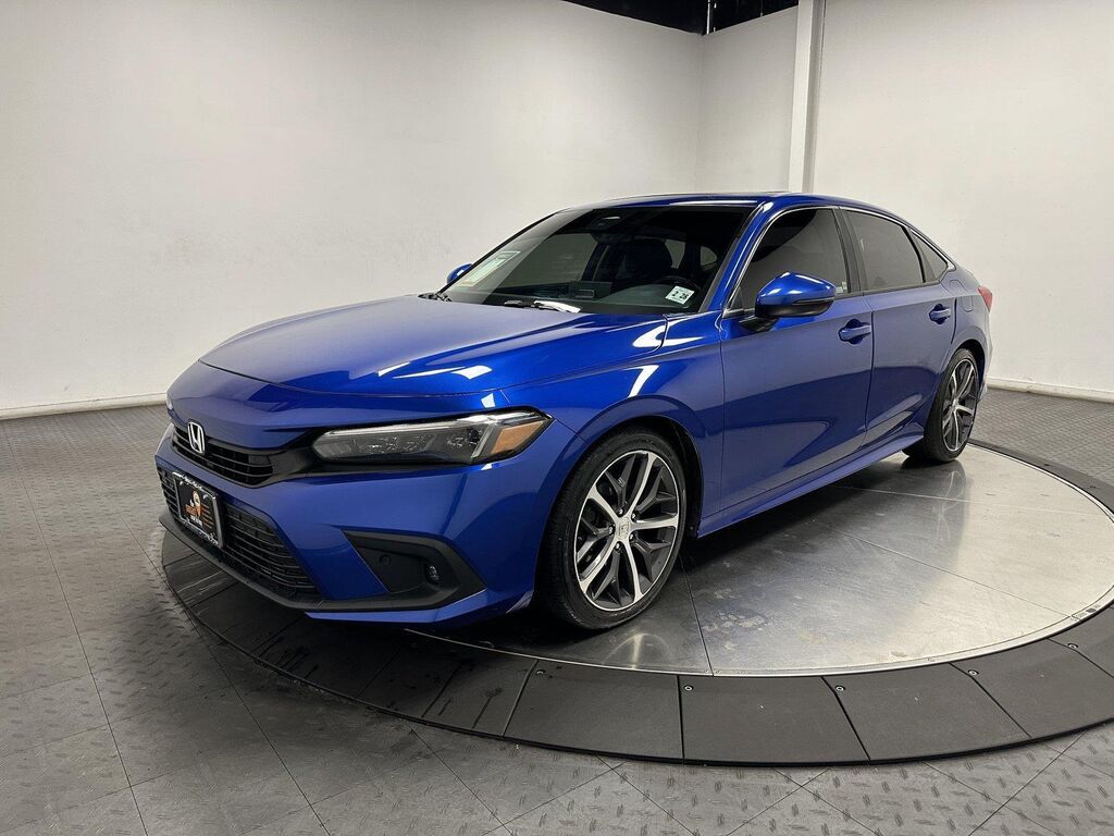 2023 Honda Civic Touring — photo 1 of 13