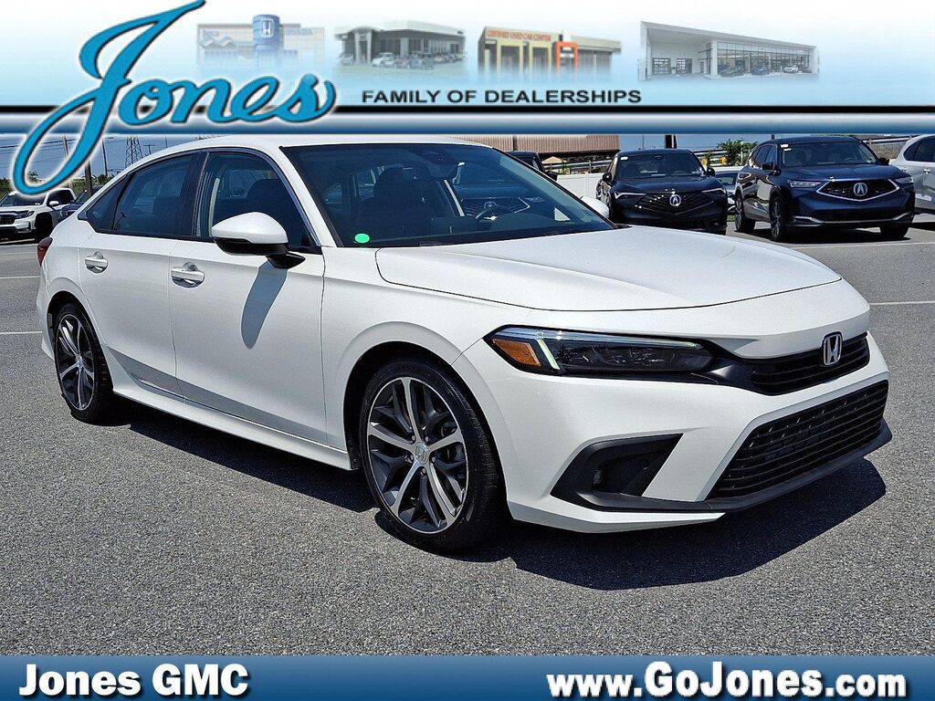 2024 Honda Civic Touring — photo 1 of 13