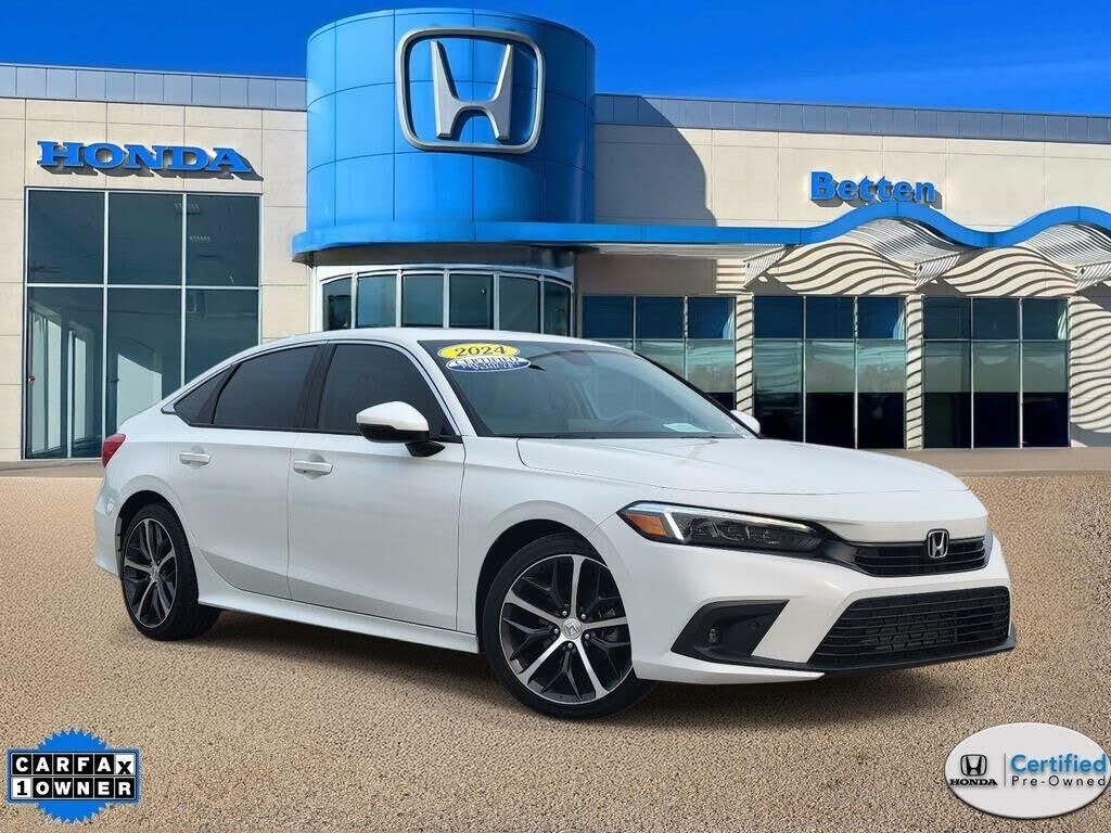 2024 Honda Civic Touring — photo 1 of 1