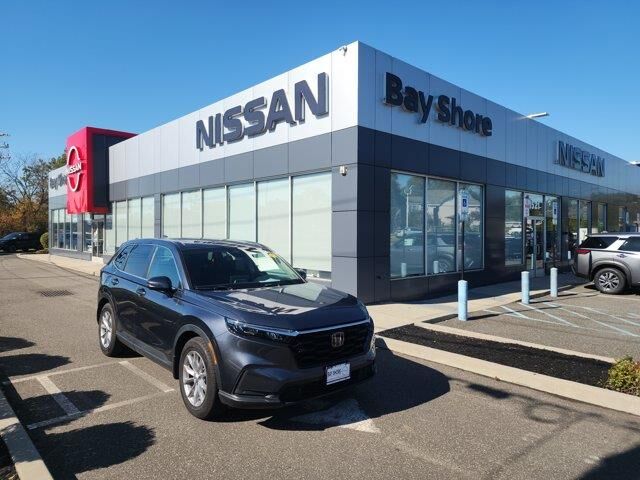 2025 Honda CR-V EX-L — photo 1 of 13