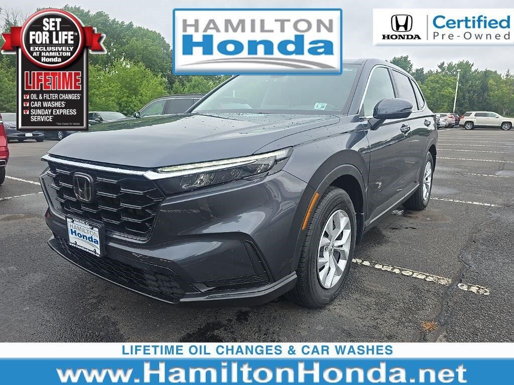 2025 Honda CR-V LX — photo 1 of 13